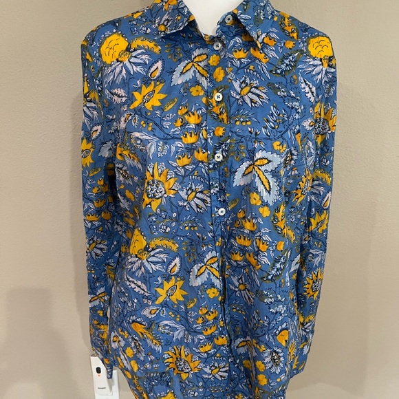 Long sleeve button down size large - Picture 1 of 5